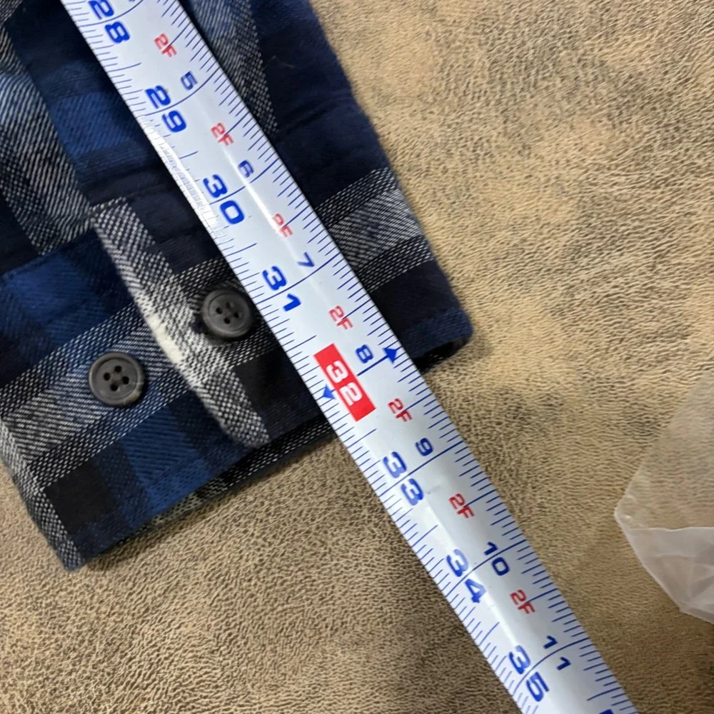 Banana Republic Button Down Shirt Mens L Blue Plaid Textured Flannel‎ 504826-02
